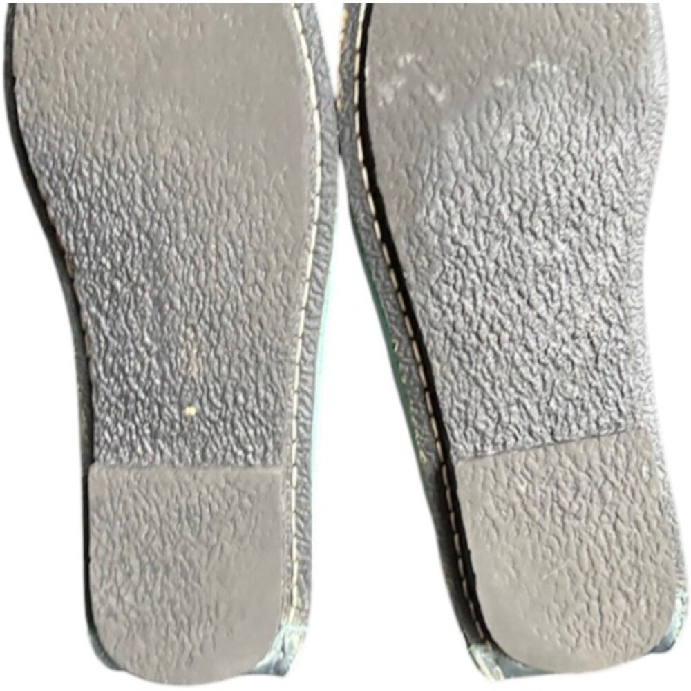 Women’s Mint Leather Floral Slip-On Flats - Picture 7 of 10